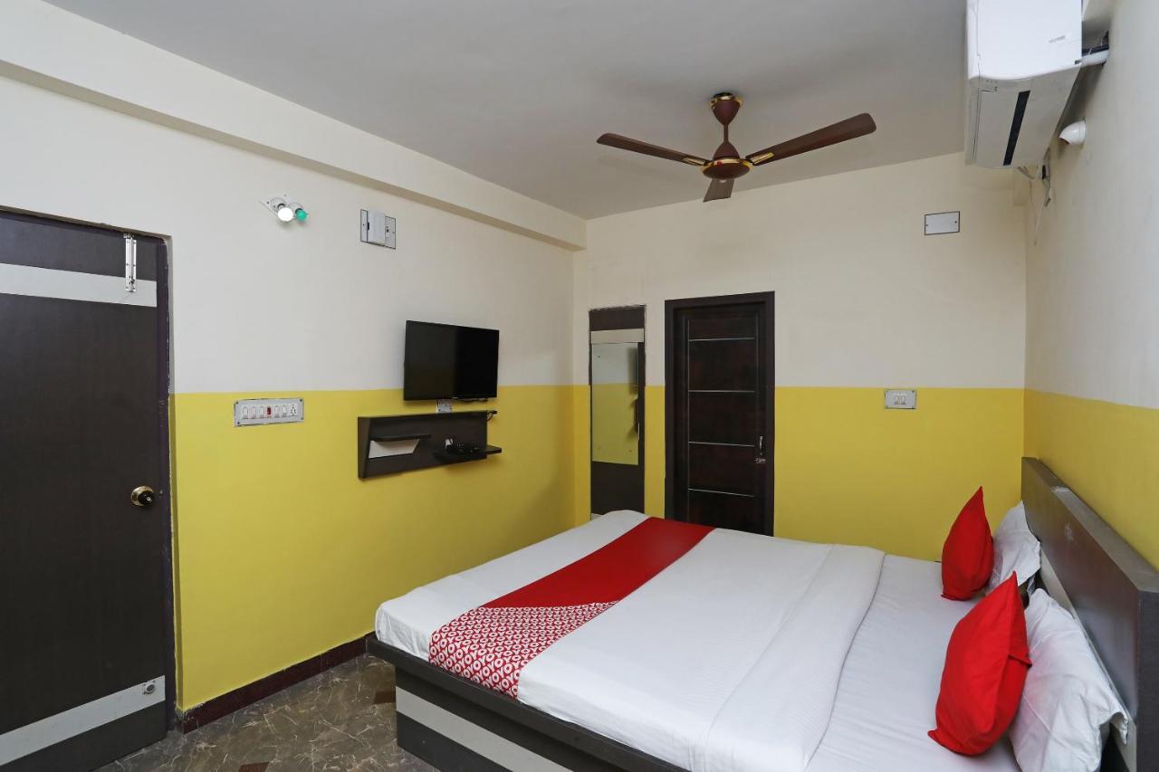 Oyo 26152 Hotel Aarush ดีกา ภายนอก รูปภาพ