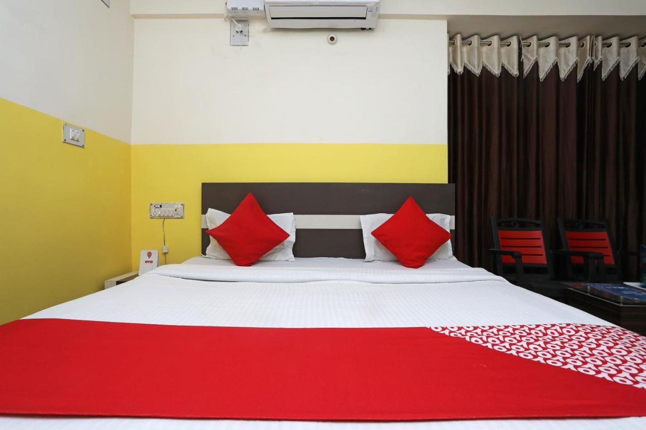 Oyo 26152 Hotel Aarush ดีกา ภายนอก รูปภาพ