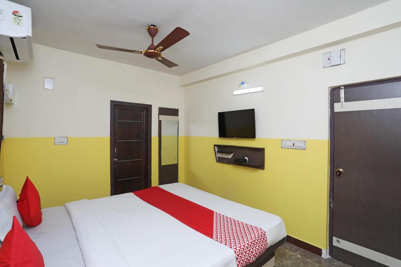 Oyo 26152 Hotel Aarush ดีกา ภายนอก รูปภาพ