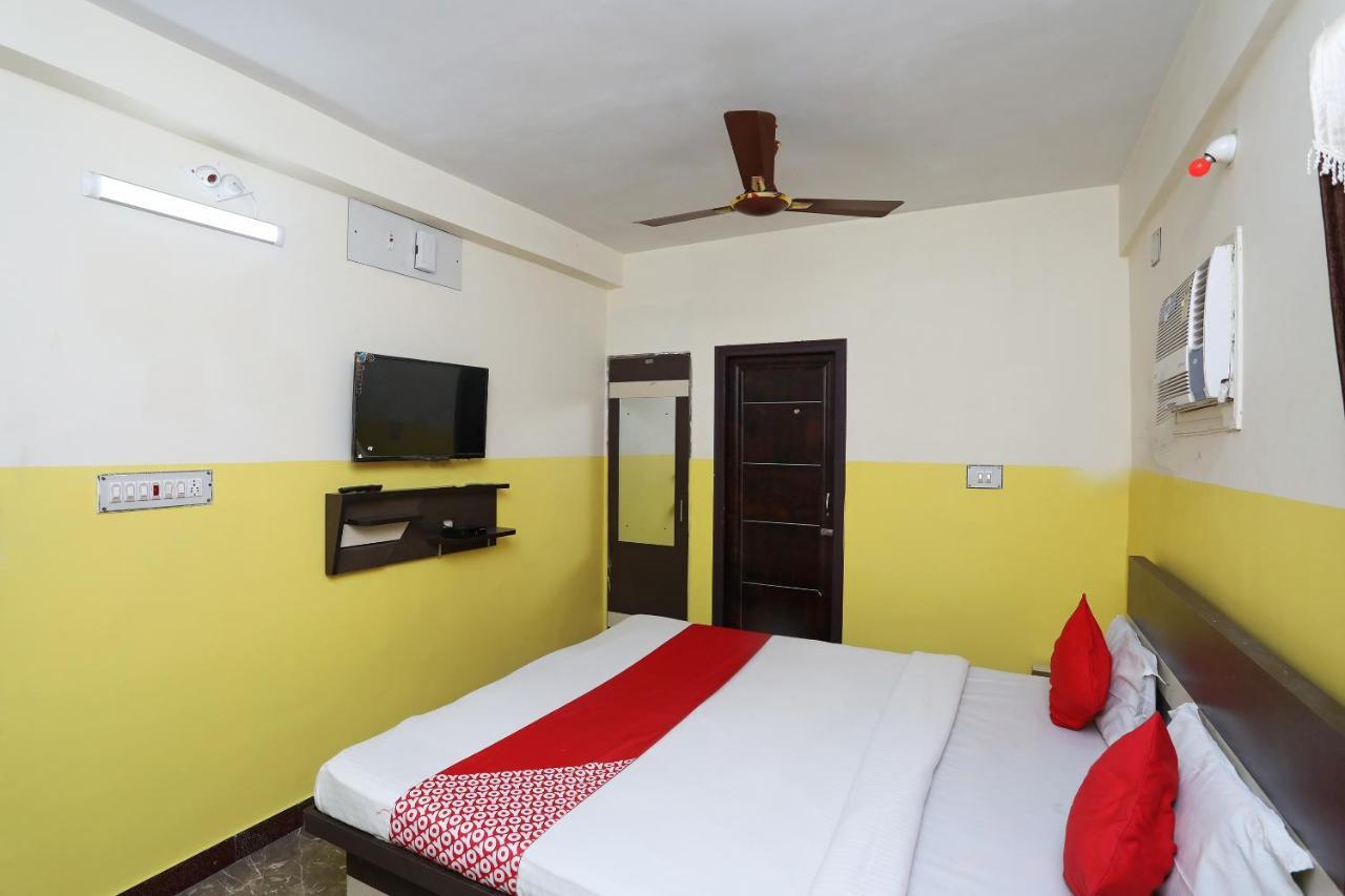 Oyo 26152 Hotel Aarush ดีกา ภายนอก รูปภาพ