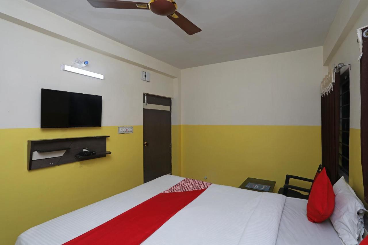 Oyo 26152 Hotel Aarush ดีกา ภายนอก รูปภาพ
