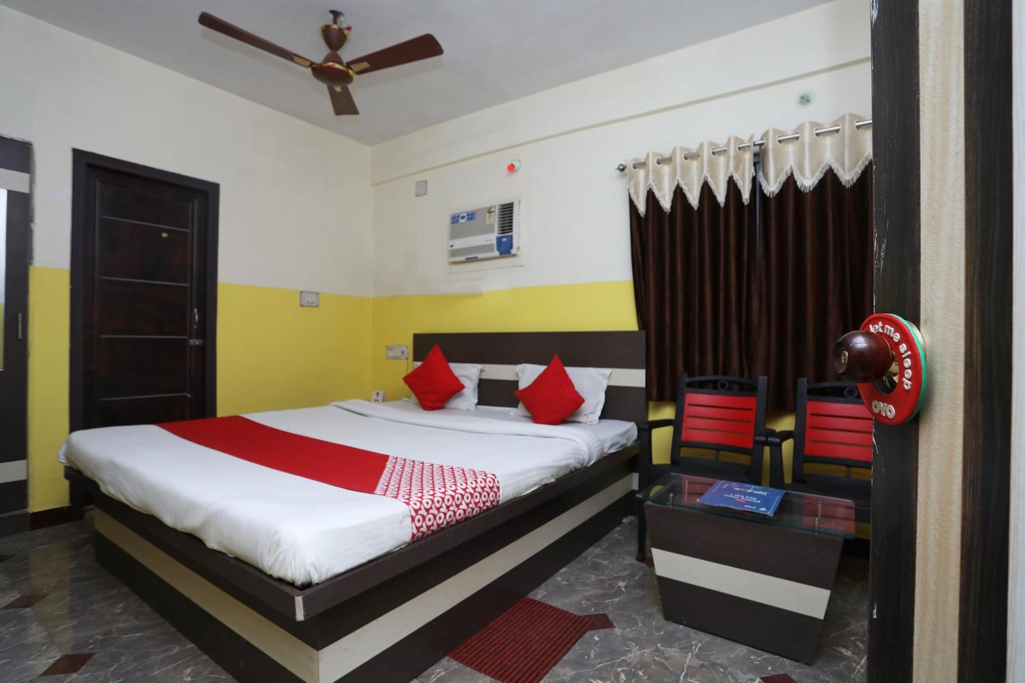 Oyo 26152 Hotel Aarush ดีกา ภายนอก รูปภาพ
