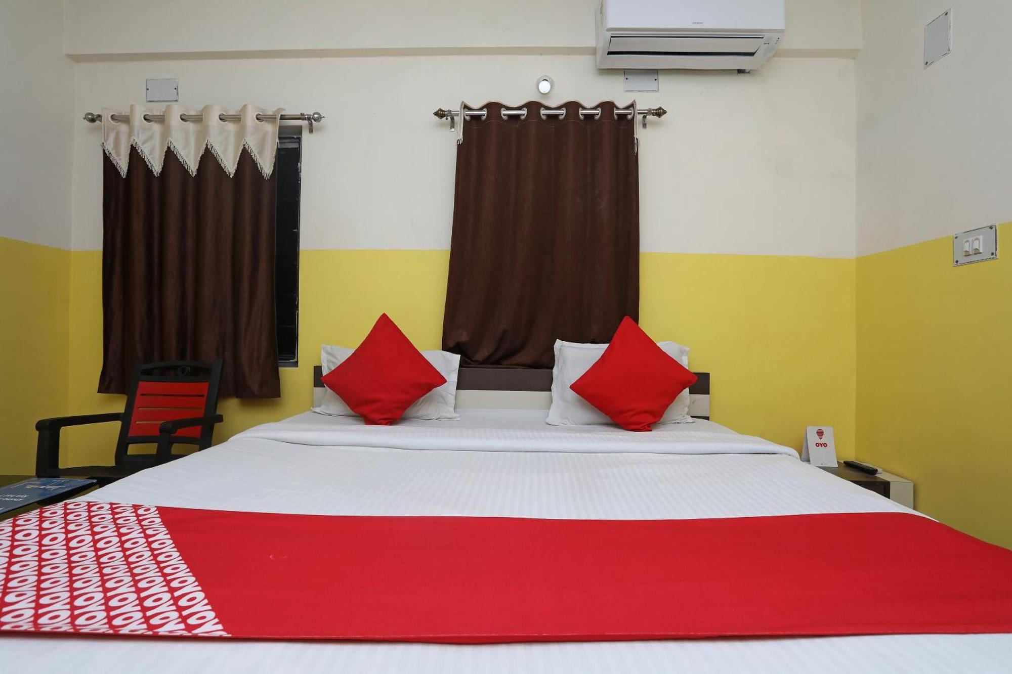 Oyo 26152 Hotel Aarush ดีกา ภายนอก รูปภาพ