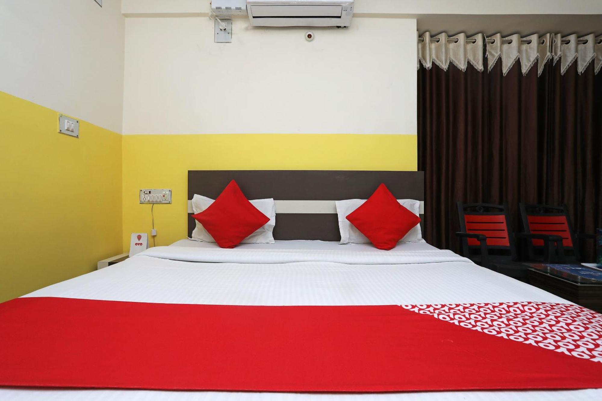 Oyo 26152 Hotel Aarush ดีกา ภายนอก รูปภาพ
